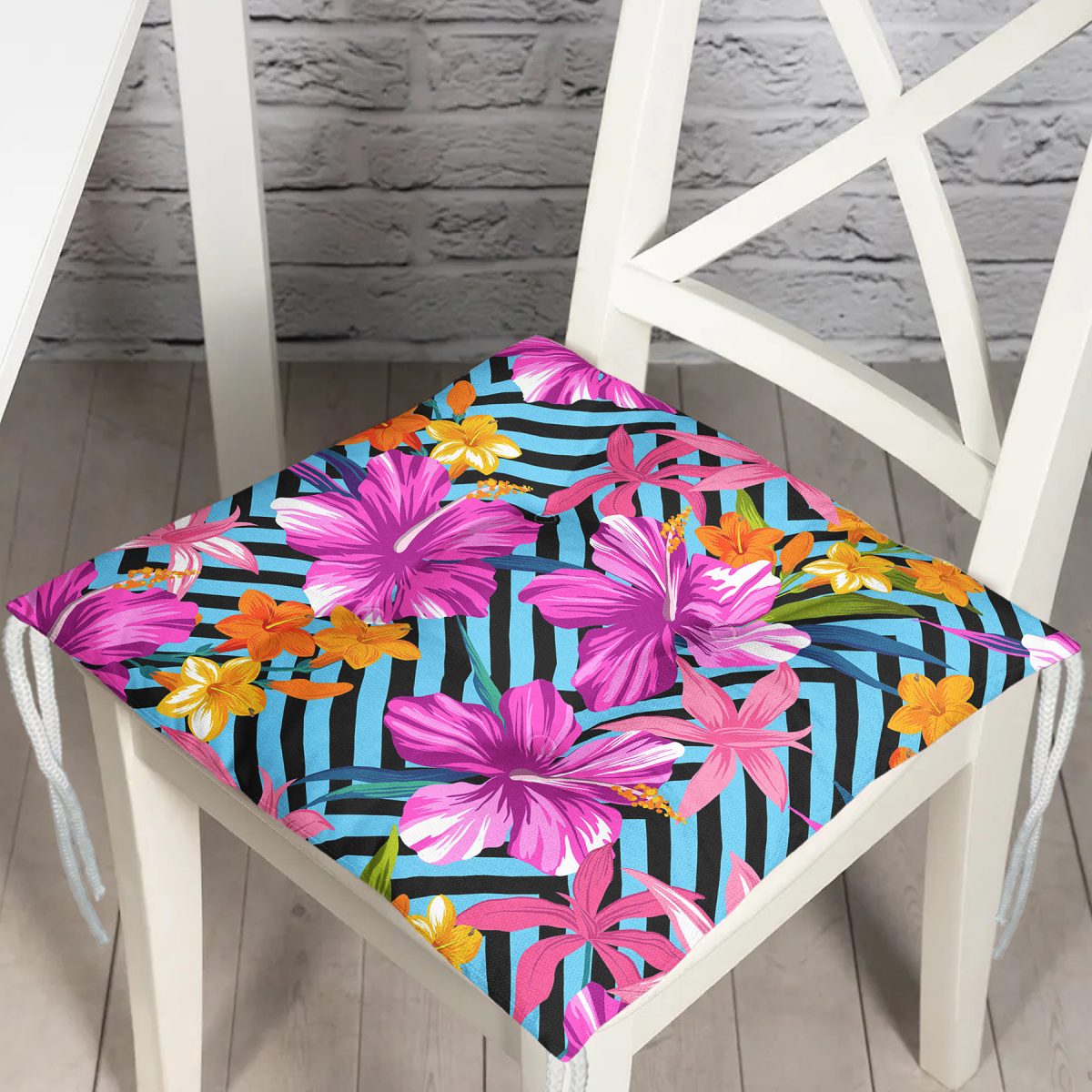 Mavi Geometrik Zeminli Çiçekler Modern Tasarım Pofuduk Sandalye Minderi Realhomes