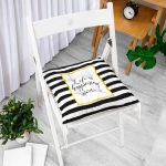 Siyah Beyaz Gold Yazılı Modern Dekoratif Pofuduk Sandalye Minderi Realhomes