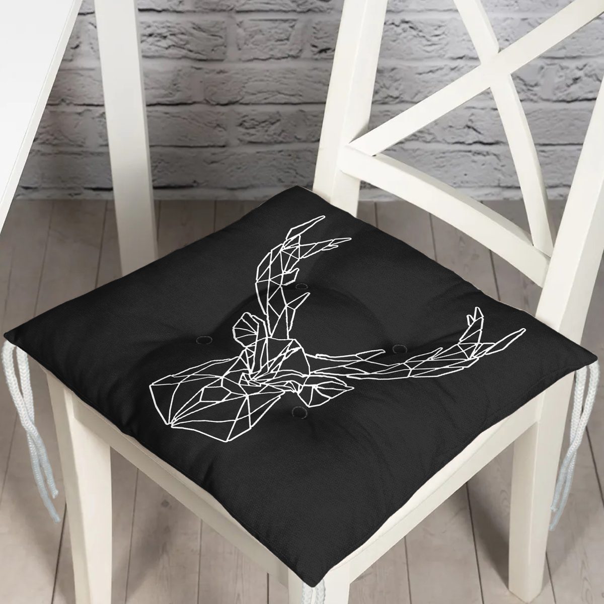 Siyah Zeminli Geometrik Geyik Çizimli Modern Pofuduk Sandalye Minderi Realhomes