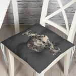 Gri Zeminde Kuru Kafa Motifli Özel Tasarım Pofuduk Sandalye Minderi Realhomes