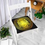 - P5034-Gorsel-1 - Realhomes RealHomes Özel Tasarım Siyah Zeminde Gold Medusa Dekoratif Pofuduk Sandalye Minderi Realhomes