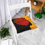 - P5097-Gorsel-1 - Realhomes Kırmızı Başlıklı Zenci Kadın Motifli Dekoratif Pofuduk Sandalye Minderi Realhomes