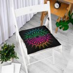 - P5144-Gorsel-1 - Realhomes Siyah Zeminde Pembe Yeşil Mandala Motifli Pofuduk Sandalye Minderi Realhomes