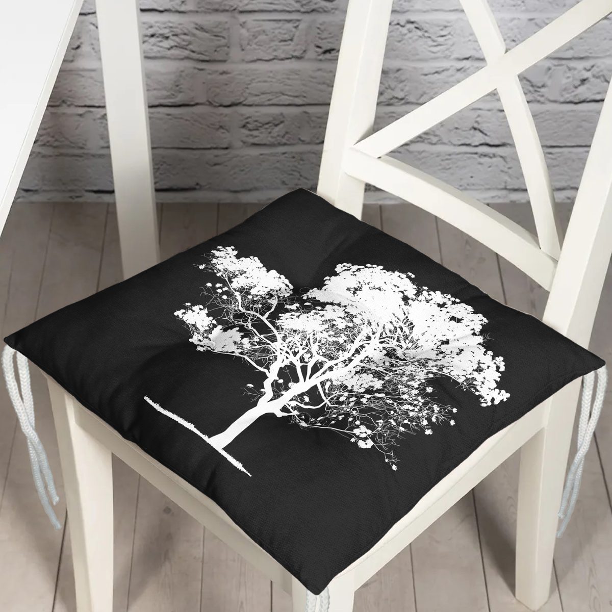 Siyah Beyaz Ağaç Tasarımlı Dijital Baskılı Pofuduk Sandalye Minderi Realhomes