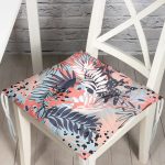 - P5257-Gorsel - Realhomes  Gri Zemin Üzerimde Pembe Ve Lacivert Baskılı Yaprak Motifli Pofuduk Sandalye Minderi Realhomes