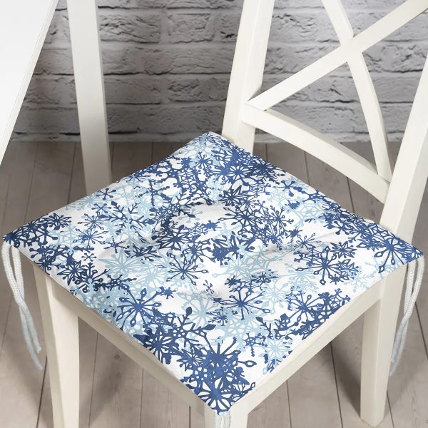 - P5262-Gorsel - Realhomes  Benekli Zemin Üzerinde Yeşil Ve Pembe Yaprak Motifli Pofuduk Sandalye Minderi Realhomes