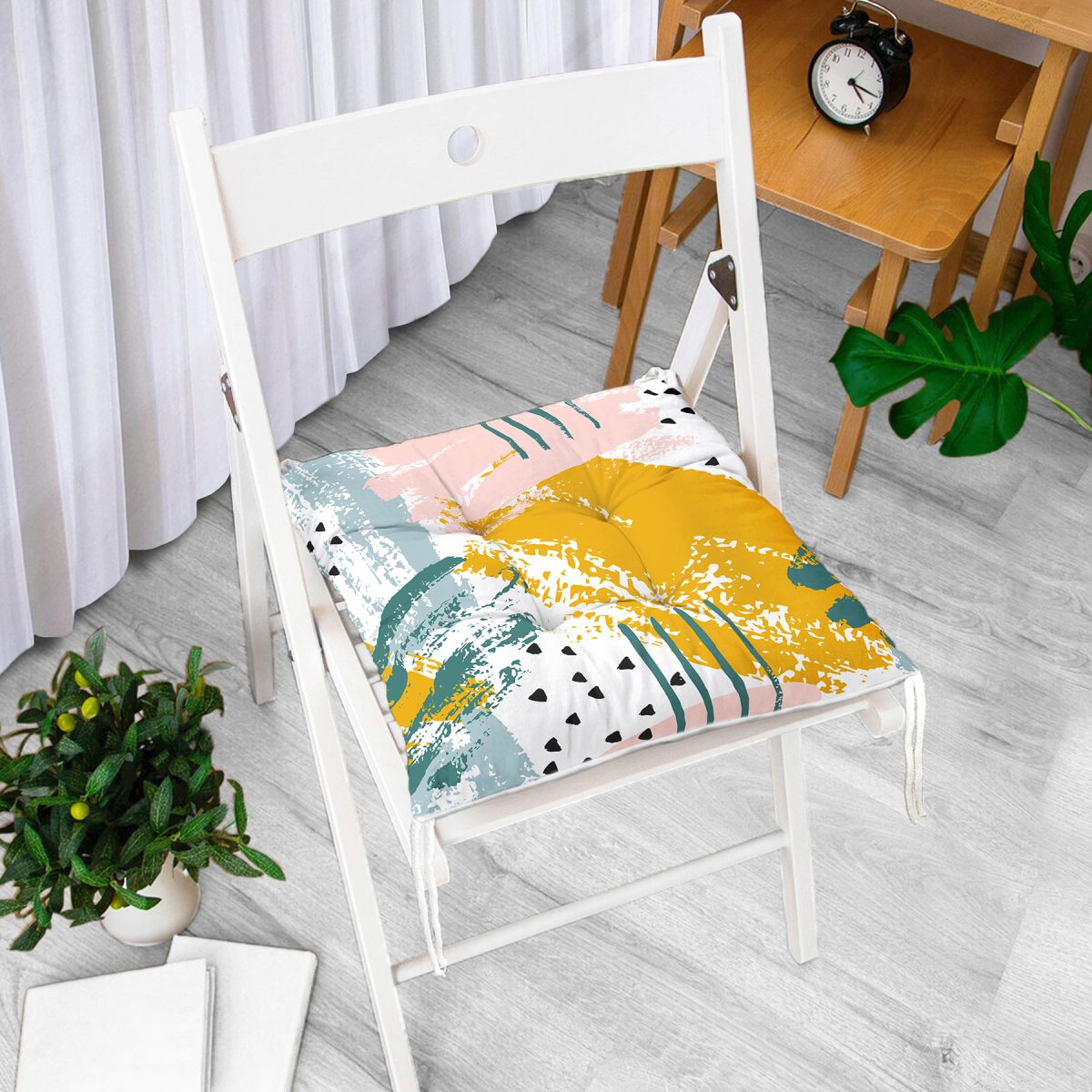 Yağlı Boya Soyut Çizimli Özel Tasarım Pofuduk Sandalye Minderi Realhomes
