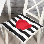 - P540-Gorsel - Realhomes  RealHomes Özel Tasarım Düğmeli Pofuduk Sandalye Minderi Realhomes