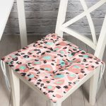 Pembe Zeminde Siyah Leopar Baskılı Dekoratif Pofuduk Sandalye Minderi Realhomes