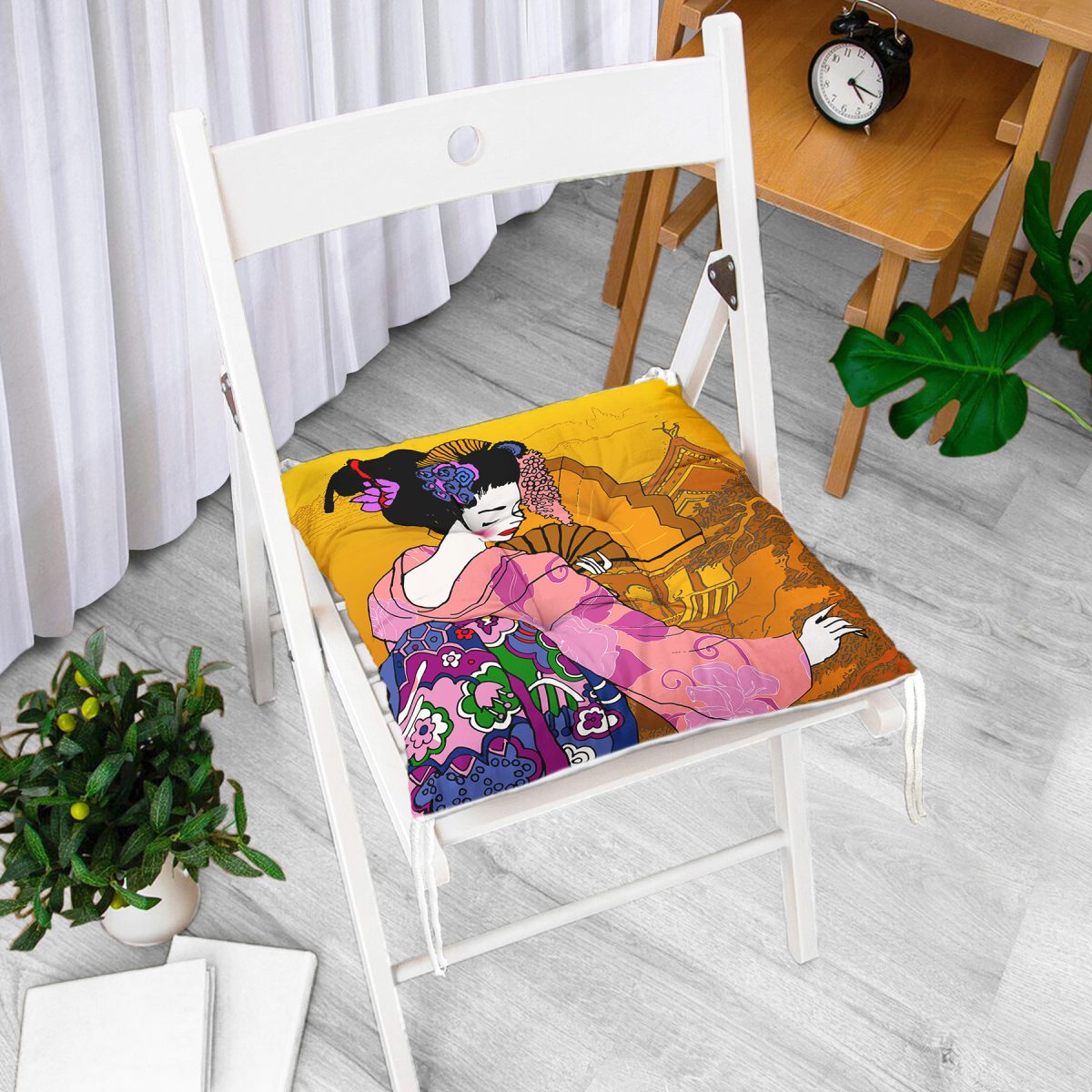 Turuncu Zeminci Modern Japon Women Tasarımlı Dijital Baskılı Pofuduk Sandalye Minderi Realhomes