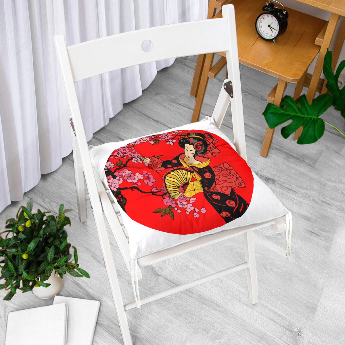 Çiçek Desenli Yelpazeli Japon Kız Motifli Modern Pofuduk Sandalye Minderi Realhomes