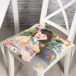 - P5834-Gorsel - Realhomes  Japon Kültürü Zeminli Gül Tutan Japon Kadın Modern Pofuduk Sandalye Minderi Realhomes