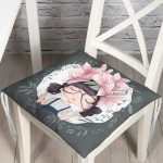 - P590-Gorsel - Realhomes  RealHomes Özel Tasarım Düğmeli Pofuduk Sandalye Minderi Realhomes