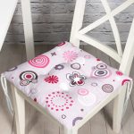 - P873-Gorsel - Realhomes  RealHomes Özel Tasarım Düğmeli Pofuduk Sandalye Minderi Realhomes