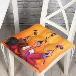 - Parap-3-kiz-Gorsel - Realhomes RealHomes Özel Tasarım Düğmeli Pofuduk Sandalye Minderi Realhomes