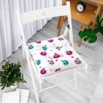 - Cute Ladybug Seamless Pattern Background Vector Illustration - Realhomes Realhomes Renkli Uğurböceği Motifli Özel Tasarım Dijital Baskılı Modern Pofuduk Sandalye Minderi Realhomes