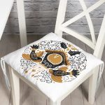 - Pofi-10135-Gorsel - Realhomes Çini Çizimli Guguklu Saat Motifli Dijital Baskılı Modern Pofuduk Sandalye Minderi Realhomes