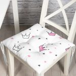 - merry christmas - Realhomes Realhomes Prenses Tacı Çizimli Özel Tasarım Dijital Baskılı Modern Pofuduk Sandalye Minderi Realhomes