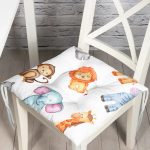 - Pofi-1220-Gorsel - Realhomes Şirin Mutlu Orman Hayvanları Dijital Baskılı Özel Tasarım Modern Pofuduk Sandalye Minderi Realhomes