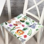 - Pofi-1384-Gorsel - Realhomes  Sevimli Orman Hayvanları Motifli Dijital Baskılı Özel Tasarım Modern Pofuduk Sandalye Minderi Realhomes