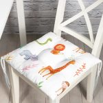 - Pofi-1471-Gorsel - Realhomes  Orman Hayvanları Desenli Dijital Baskılı Özel Tasarım Modern Pofuduk Sandalye Minderi Realhomes