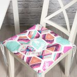 - Pofi-2052-Gorsel - Realhomes Modern Renkli Şekiller Dijital Baskılı Pofuduk Sandalye Minderi Realhomes