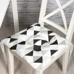 - Pofi-2053-Gorsel - Realhomes  Realhomes Baklava Motifli Özel Tasarım Pofuduk Sandalye Minderi Realhomes