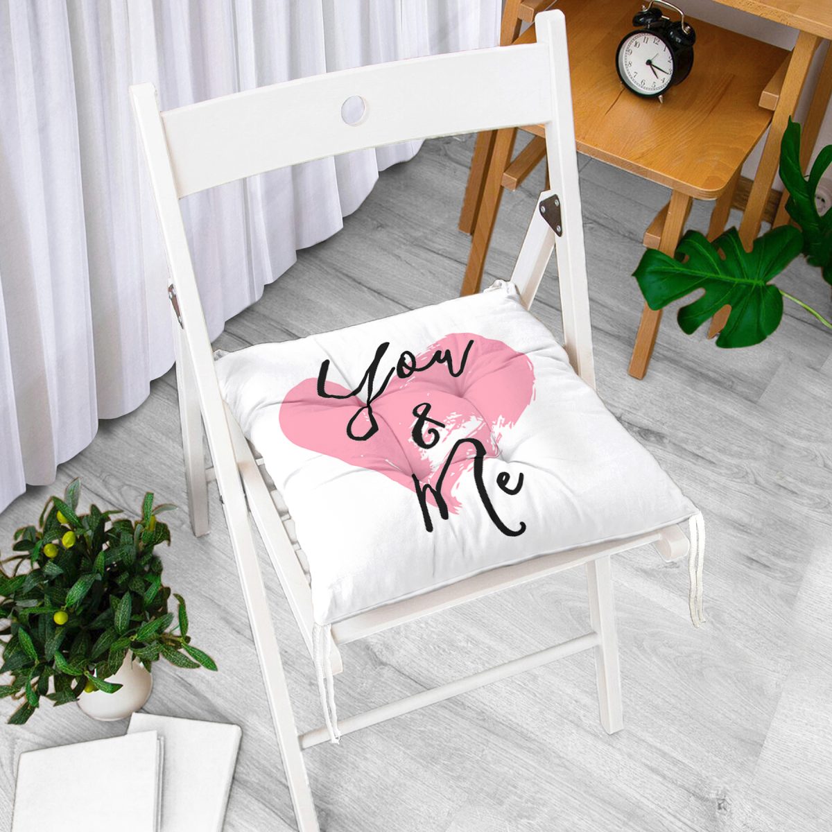You & Me Kalp Yazılı Dijital Baskılı Modern Pofuduk Sandalye Minderi Realhomes