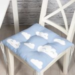 Mavi Zeminli Bulut Temalı Dijital Baskılı Modern Pofuduk Sandalye Minderi Realhomes