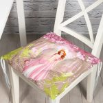 - Pofi-2147-Gorsel - Realhomes Prenses Girl Desenli Dijital Baskılı Modern Pofuduk Sandalye Minderi Realhomes