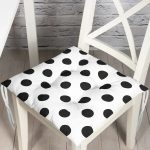 - Pofi-2158-Gorsel - Realhomes Siyah Puantiyeli Dijital Baskılı Modern Pofuduk Sandalye Minderi Realhomes