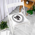 - Pofi-2334-Gorsel-1 - Realhomes  Siyah Beyaz Bayan Resimli Dijital Pofuduk Sandalye Minderi Realhomes