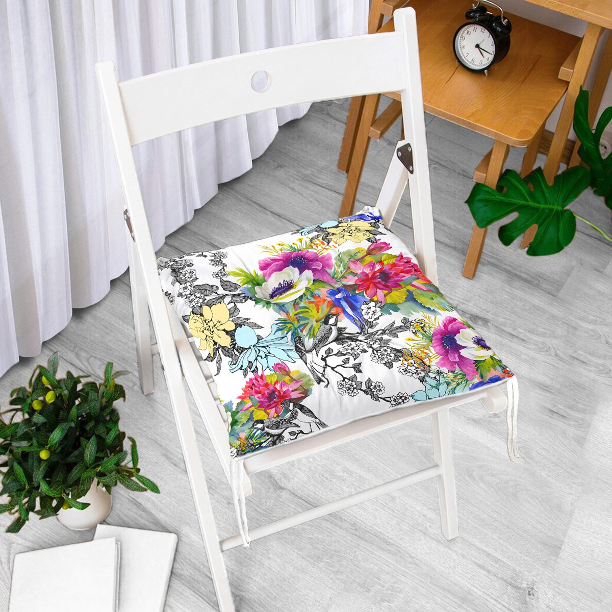 Rengarenk Çiçek Dijital Baskılı Modern Pofuduk Sandalye Minderi Realhomes