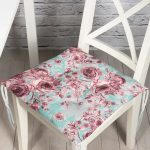 - Pofi-2350-Gorsel - Realhomes  Mavi Zeminde Pembe Güller Motifli Modern Pofuduk Sandalye Minderi Realhomes