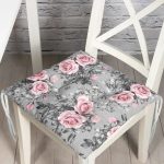 - Pofi-2417-Gorsel - Realhomes Füme Temalı Kanaviçe Çiçek Motifli Dijital Baskılı Pofuduk Sandalye Minderi Realhomes