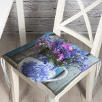 - Pofi-2470-Gorsel - Realhomes  Çift Renkli Vazo Çiçeği Desenli Modern Pofuduk Sandalye Minderi Realhomes