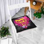 - Pofi-3301-Gorsel-1 - Realhomes  Siyah Zeminde Super Girl Özel Tasarımlı Dijital Baskılı Modern Pofuduk Sandalye Minderi Realhomes