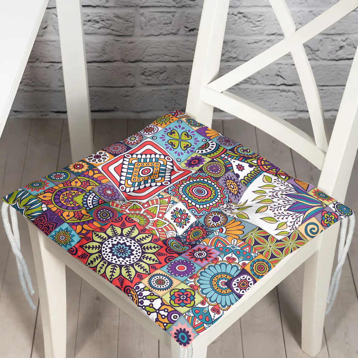 Realhomes Renkli Mozaik Desenli Dijital Baskılı Modern Pofuduk Sandalye Minderi Realhomes