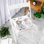 - Pofi-3465-Gorsel-1 - Realhomes  Lets Go Travel Çizimli Dijital Baskılı Modern Pofuduk Sandalye Minderi Realhomes