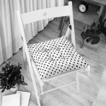 - Seamless black and white pattern with cute stars for kids. Baby - Realhomes  Beyaz Zemin Siyah Kalp Desenli Özel Tasarımlı Dijital Baskılı Modern Pofuduk Sandalye Minderi Realhomes