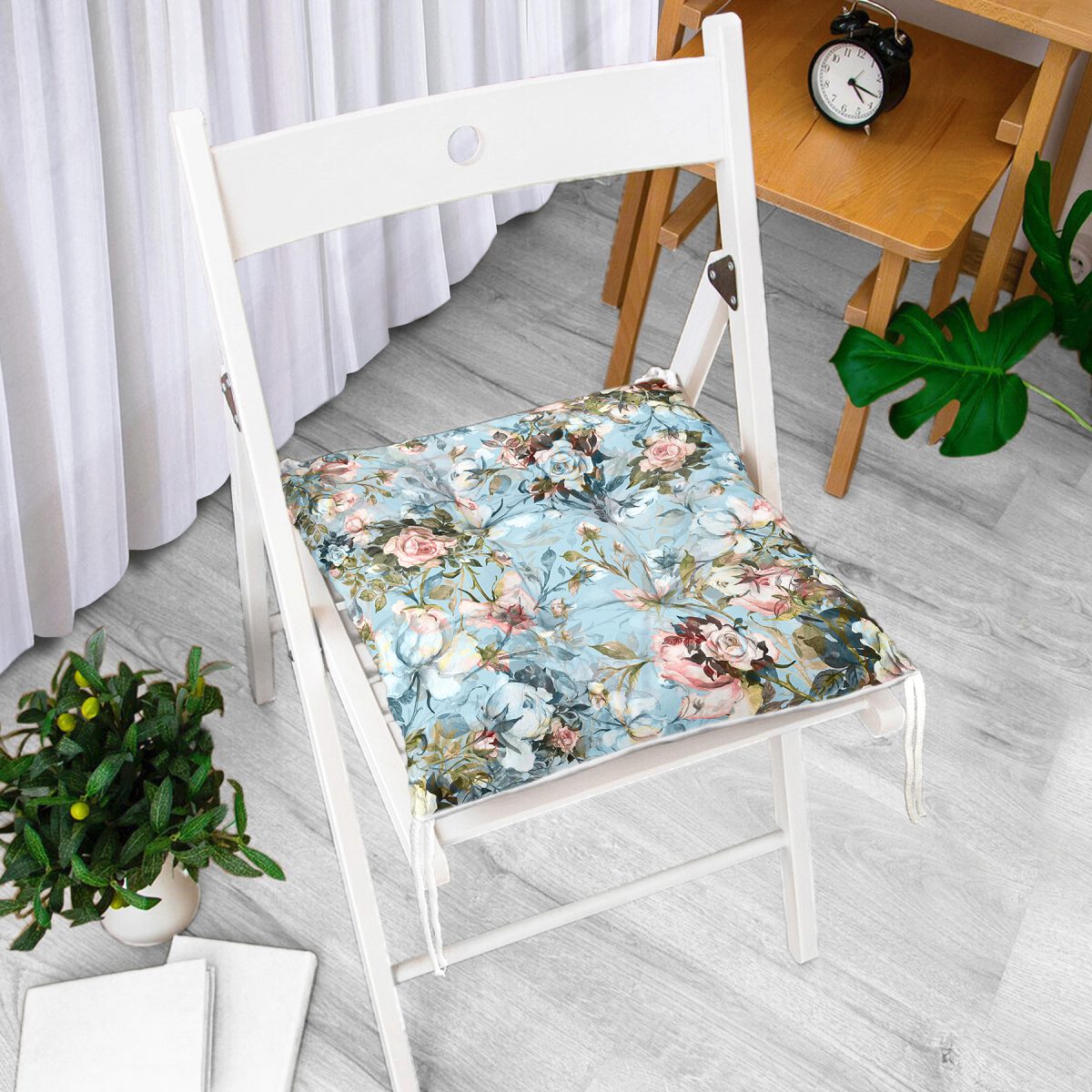 Realhomes Çiçek motifli Özel Tasarım Dijital Baskılı Modern Pofuduk Sandalye Minderi Realhomes