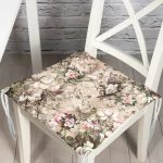 - Pofi-3732-Gorsel - Realhomes Realhomes Krem Zeminde Rengarenk Çiçekler Özel Tasarım Dijital Baskılı Pofuduk Sandalye Minderi Realhomes