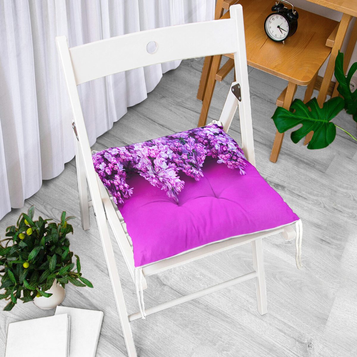 Mor Çiçek Motifli Dijital Baskılı Modern Pofuduk Sandalye Minderi Realhomes