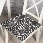 - Pofi-3851-Gorsel - Realhomes Realhomes Zebra Desenlii Özel Tasarım Dijital Baskılı Modern Pofuduk Sandalye Minderi Realhomes