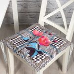 - Pofi-3862-Gorsel - Realhomes Ekose Zeminde Kırmızı Çiçekler Dijital Baskılı Modern Pofuduk Sandalye Minderi Realhomes