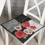 Çiçek Ve Altın Motifli Özel Tasarım Dijital Baskılı Modern Pofuduk Sandalye Minderi Realhomes