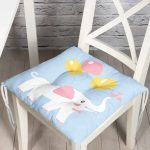 Mavi Zeminde Fil ve Balon Desenli Çocuk Odası Pofuduk Sandalye Minderi Realhomes