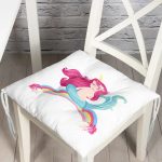 - Pofi-4317b-Gorsel - Realhomes Realhomes Beyaz Zeminde Denizkızı Desenli Dijital Baskılı Modern Pofuduk Sandalye Minderi Realhomes