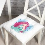 - Pofi-4331b-Gorsel - Realhomes Realhomes Beyaz Zeminde Denizkızı Tasarımlı Dijital Baskılı Modern Pofuduk Sandalye Minderi Realhomes