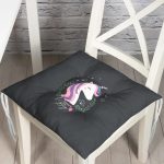 - Pofi-4332-Gorsel - Realhomes Realhomes Siyah Zeminli Magic Unicorn Tasarımlı Modern Pofuduk Sandalye Minderi Realhomes